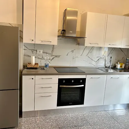 Bed Station -self Check In- Bed & Breakfast *