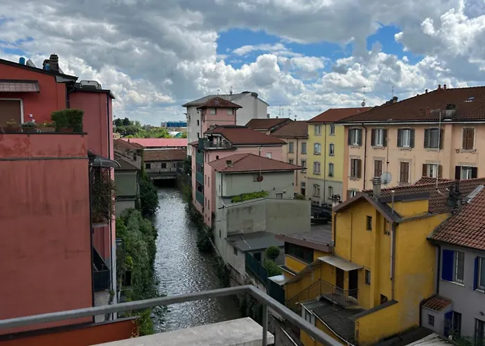 Bed & Breakfast Bed Station -self Check In-