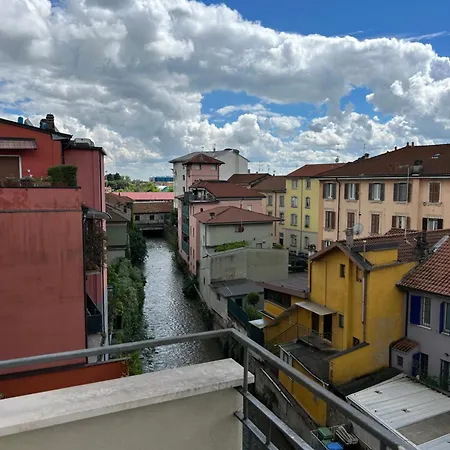 ベッド・アンド・ブレックファスト Bed Station -self Check In-